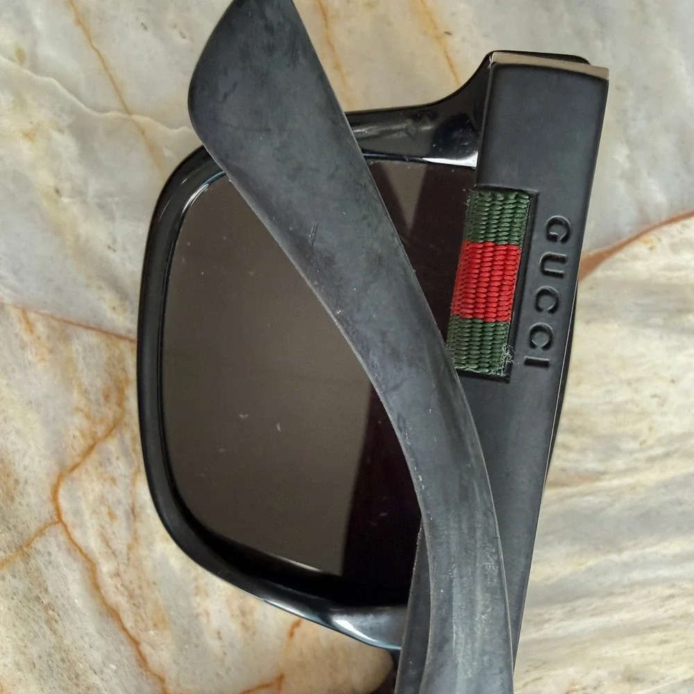 Gucci Black Rectangular Sunglasses Made in Italy‎ with Green Red Stripe Detail